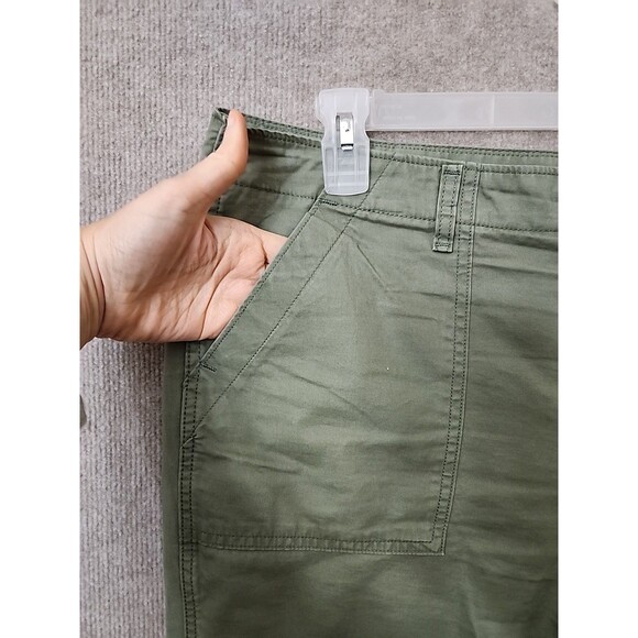 Levis Utility Chino Pants Womens 33 Green Flip Pockets 100% Cotton - Picture 2 of 9